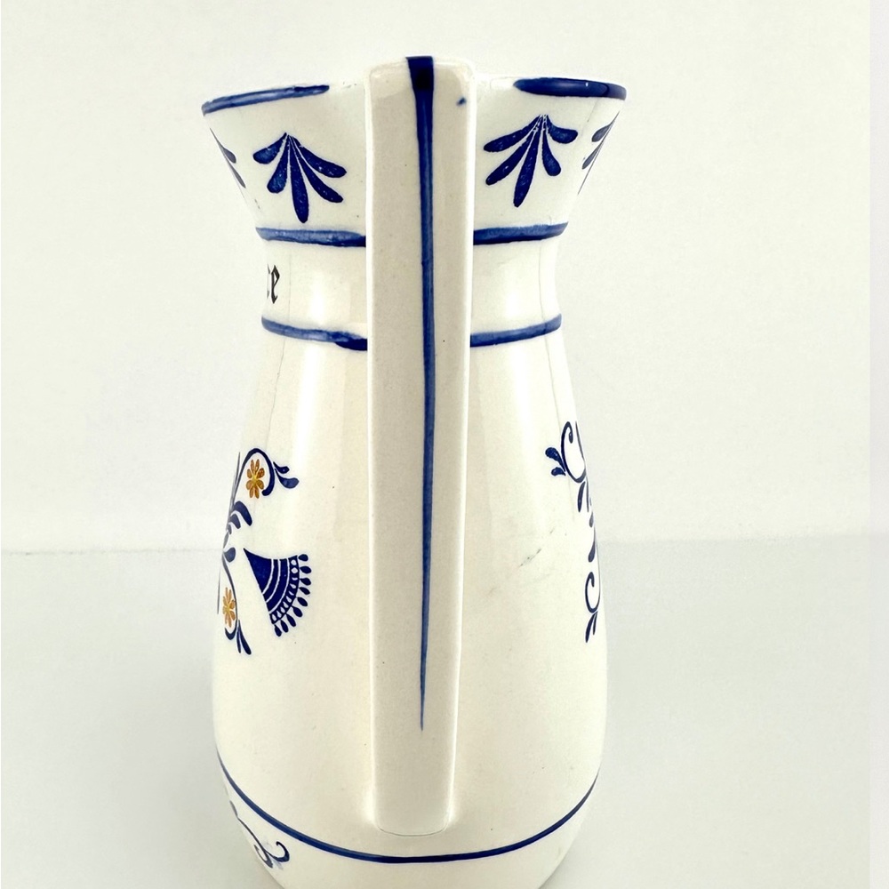 Vintage 1960s Vintage Royal Sealy Japan Blue + White - Picture 4 of 8